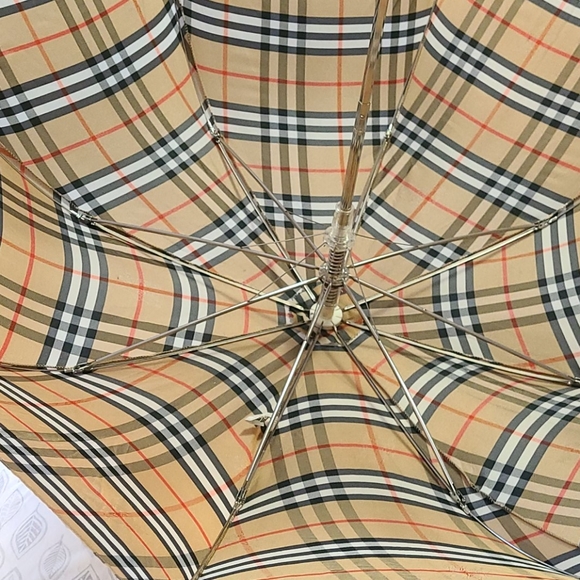 Burberry Accessories - Burberry Umbrella 🌂